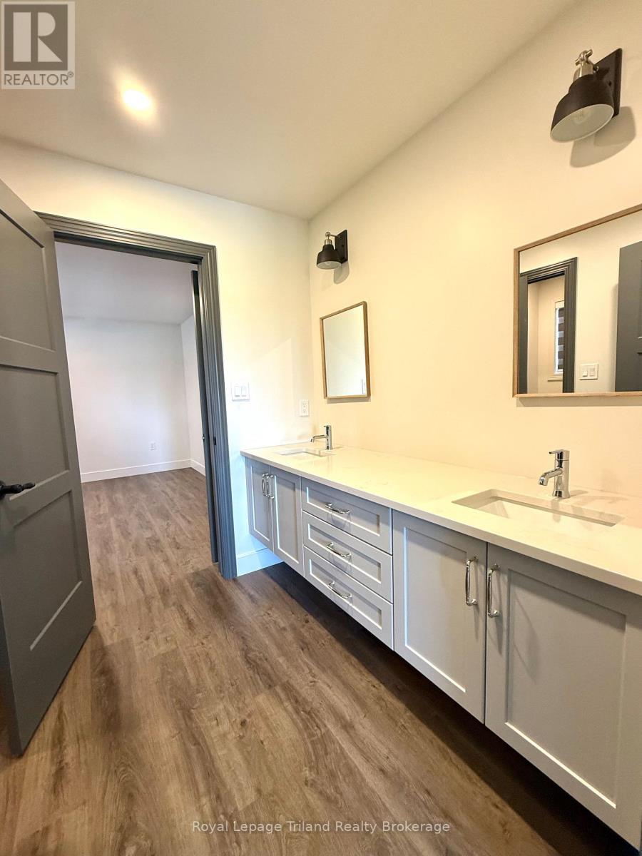 75 TRAILVIEW DRIVE - 25