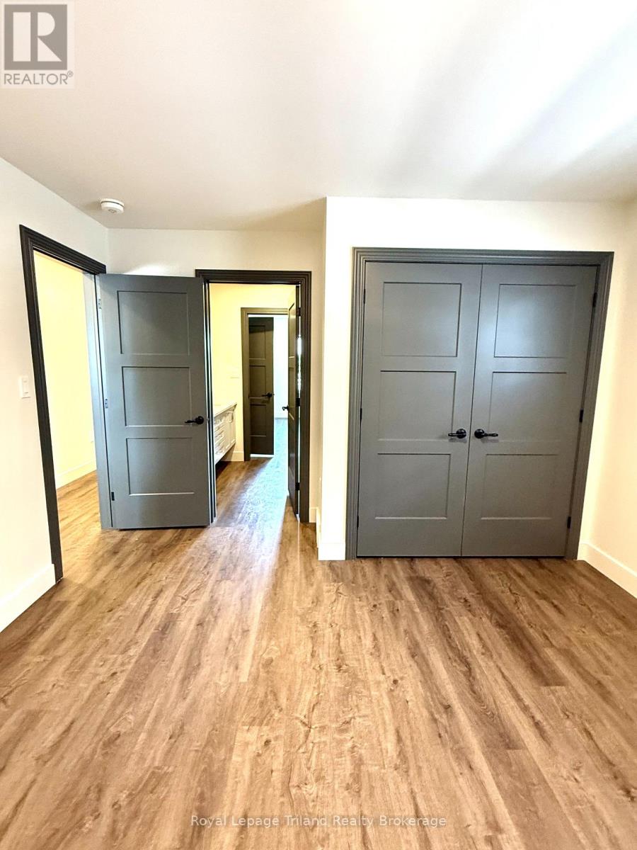 75 TRAILVIEW DRIVE - 27