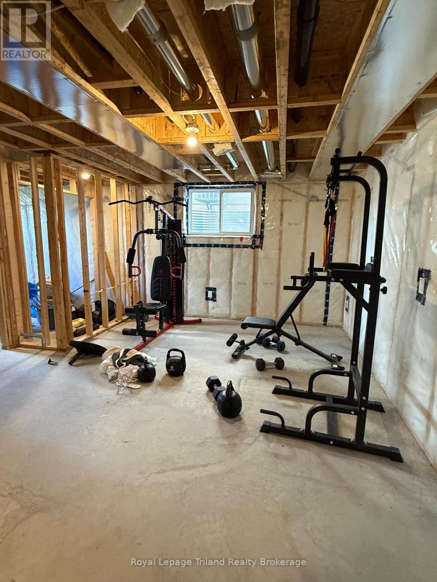 75 TRAILVIEW DRIVE - 31