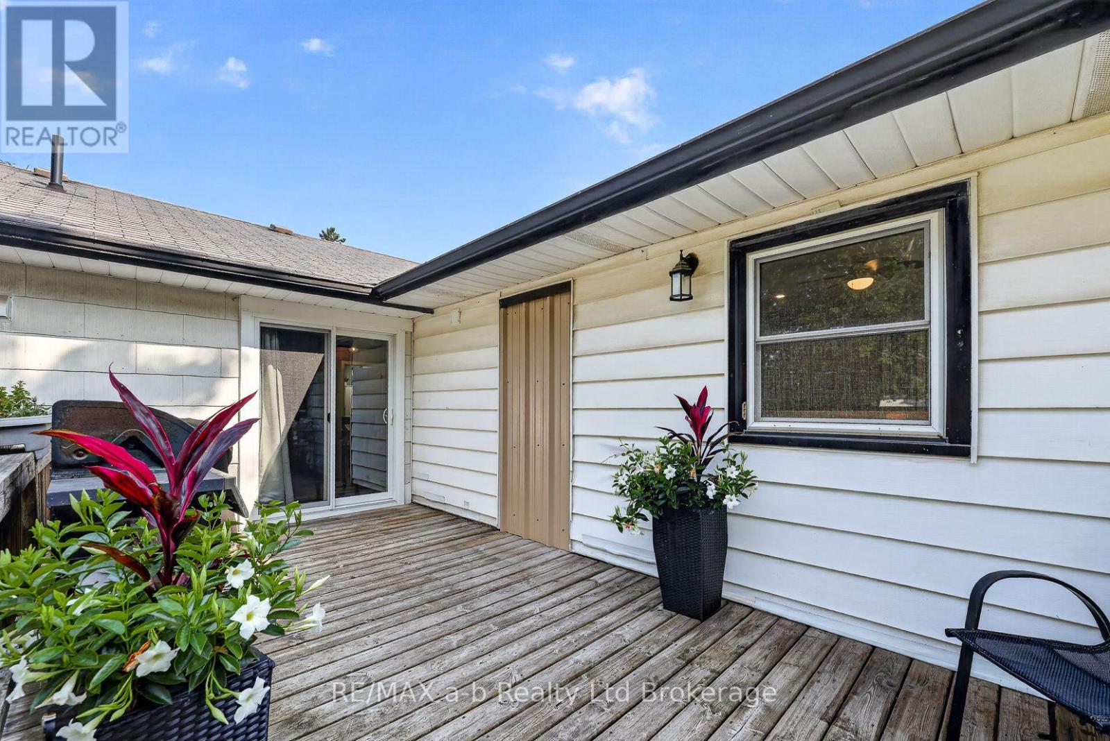 584112 BEACHVILLE ROAD - 10