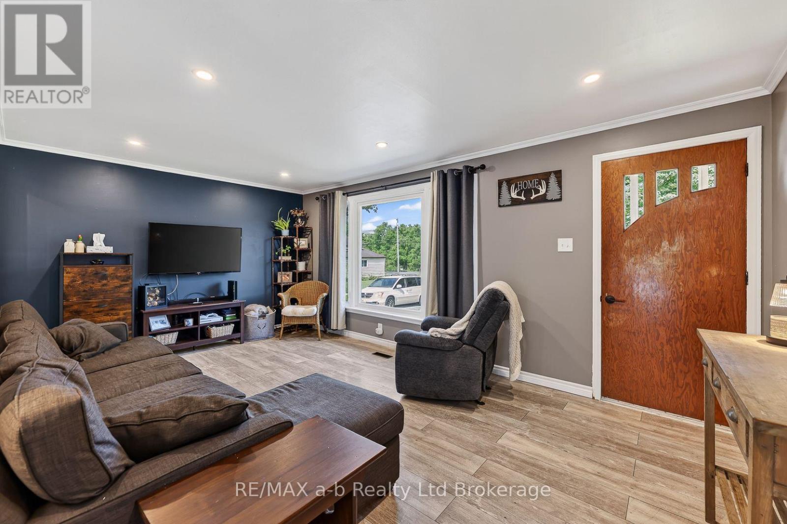 584112 BEACHVILLE ROAD - 22