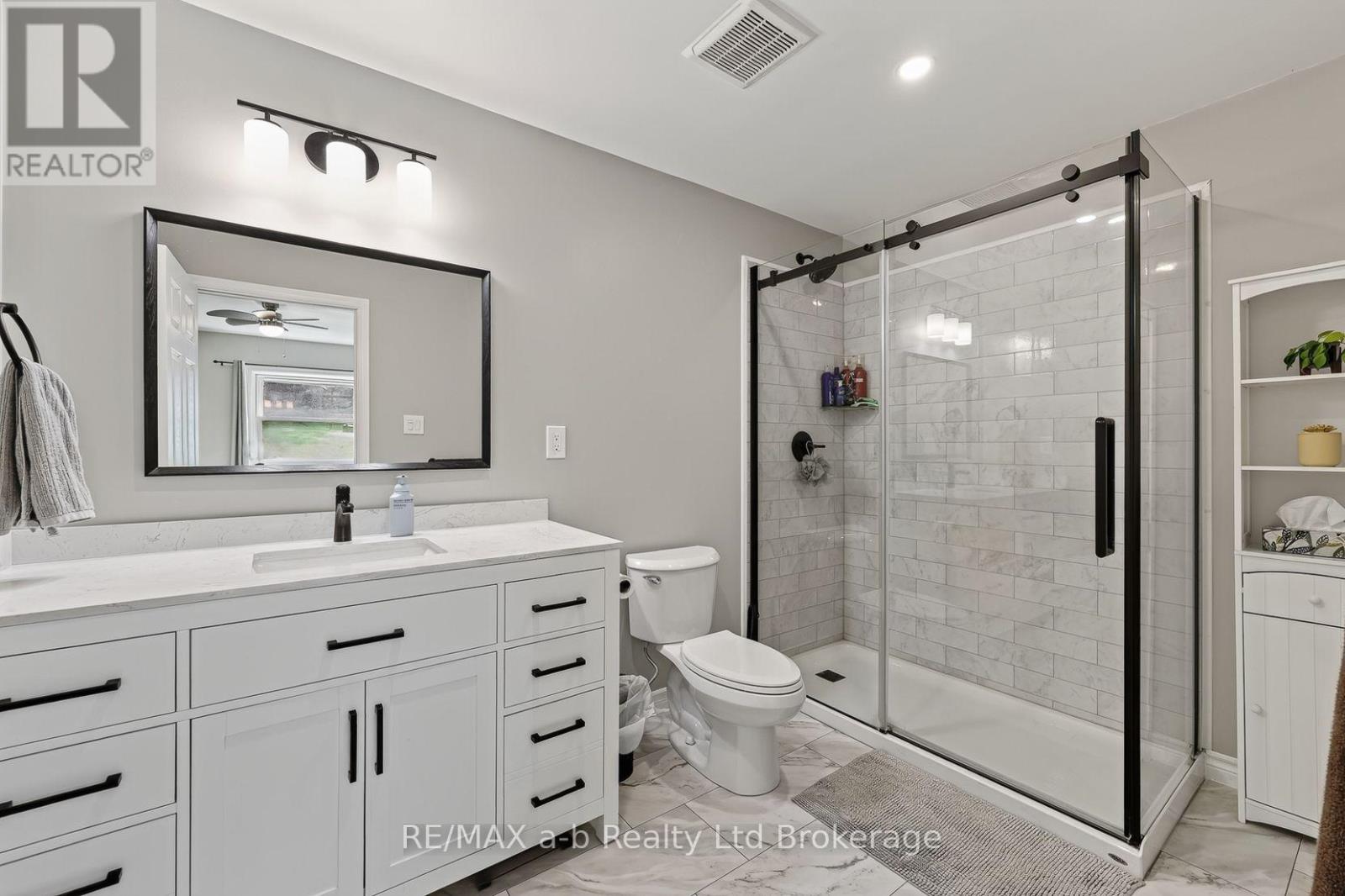 584112 BEACHVILLE ROAD - 27