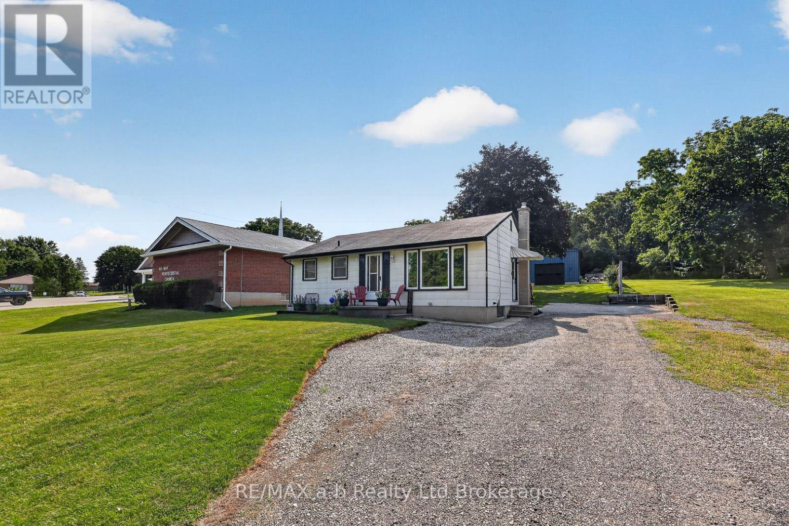 584112 BEACHVILLE ROAD - 3