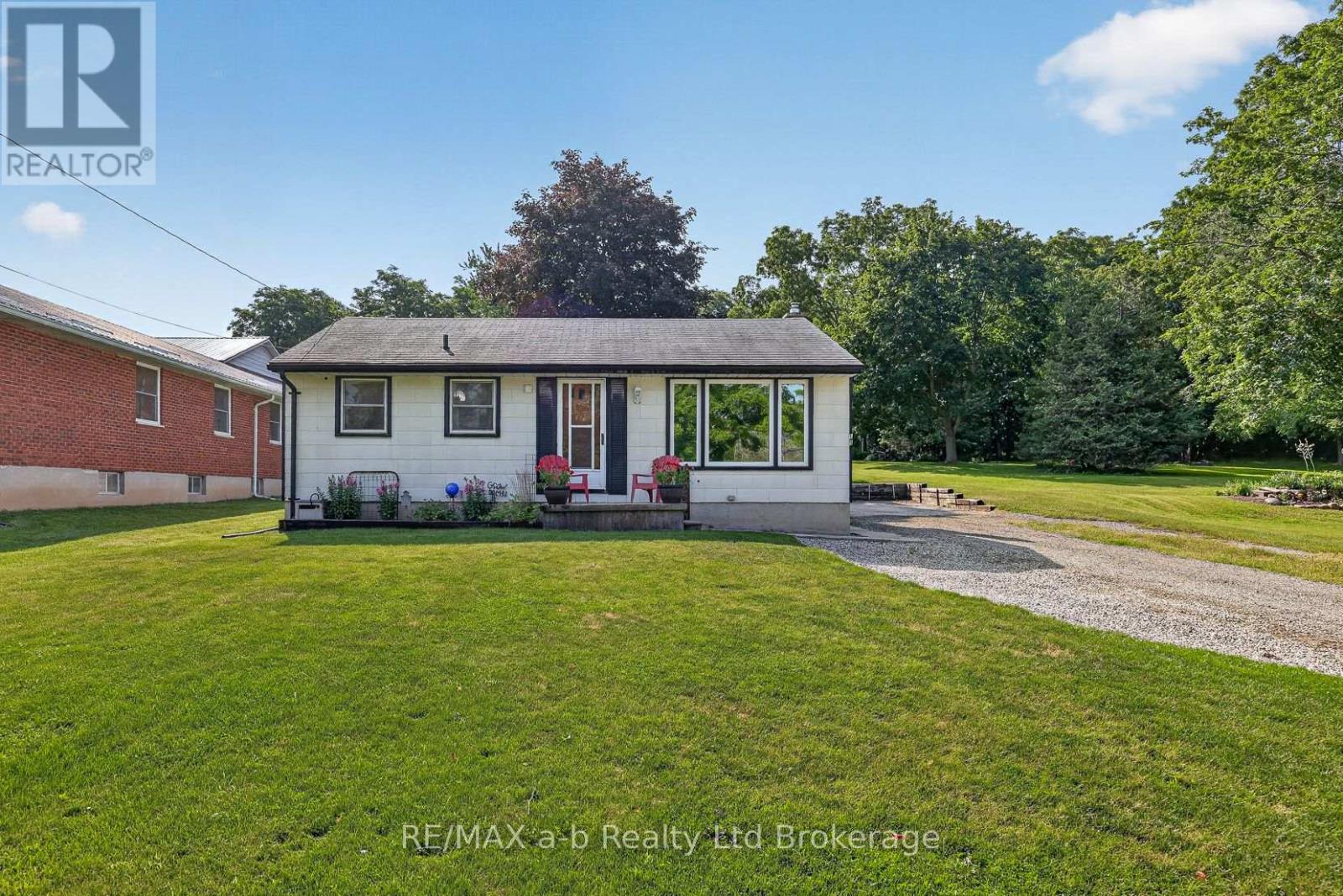 584112 BEACHVILLE ROAD - 39