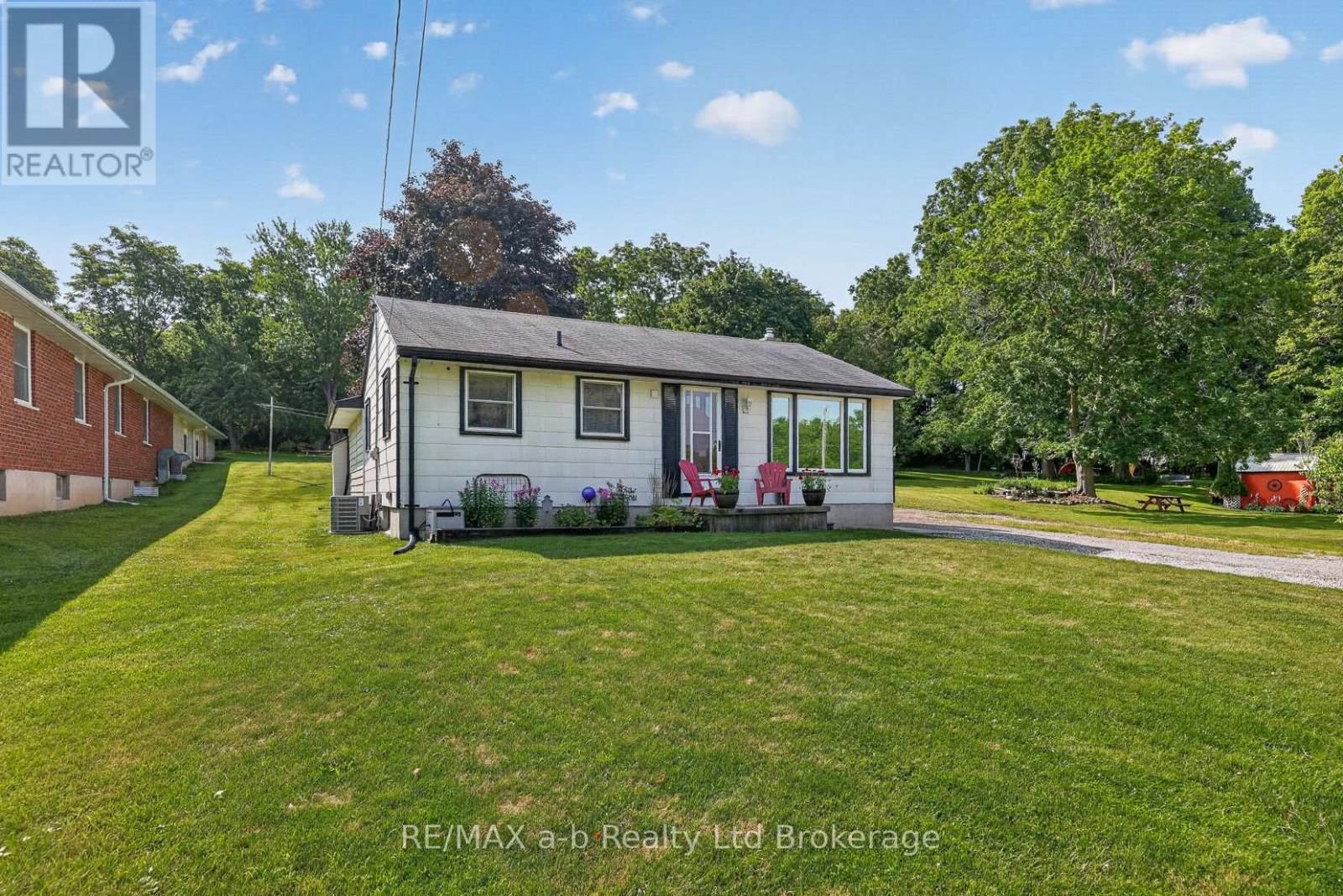 584112 BEACHVILLE ROAD - 6