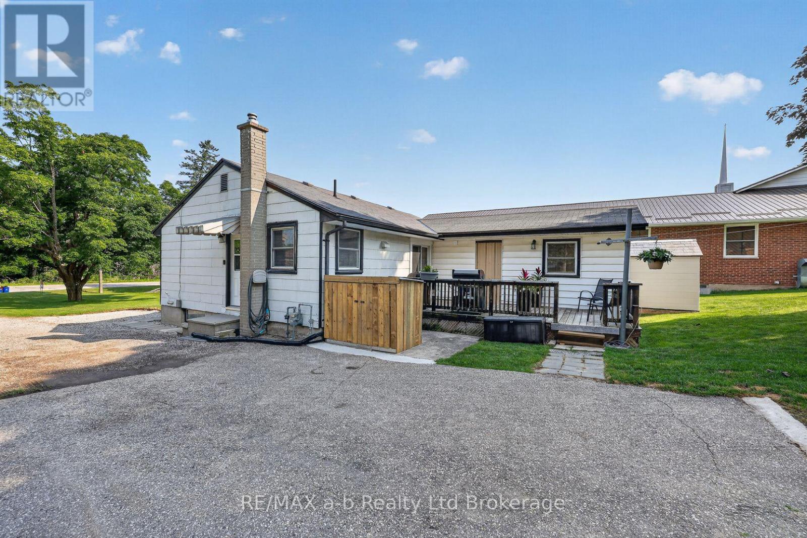 584112 BEACHVILLE ROAD - 7