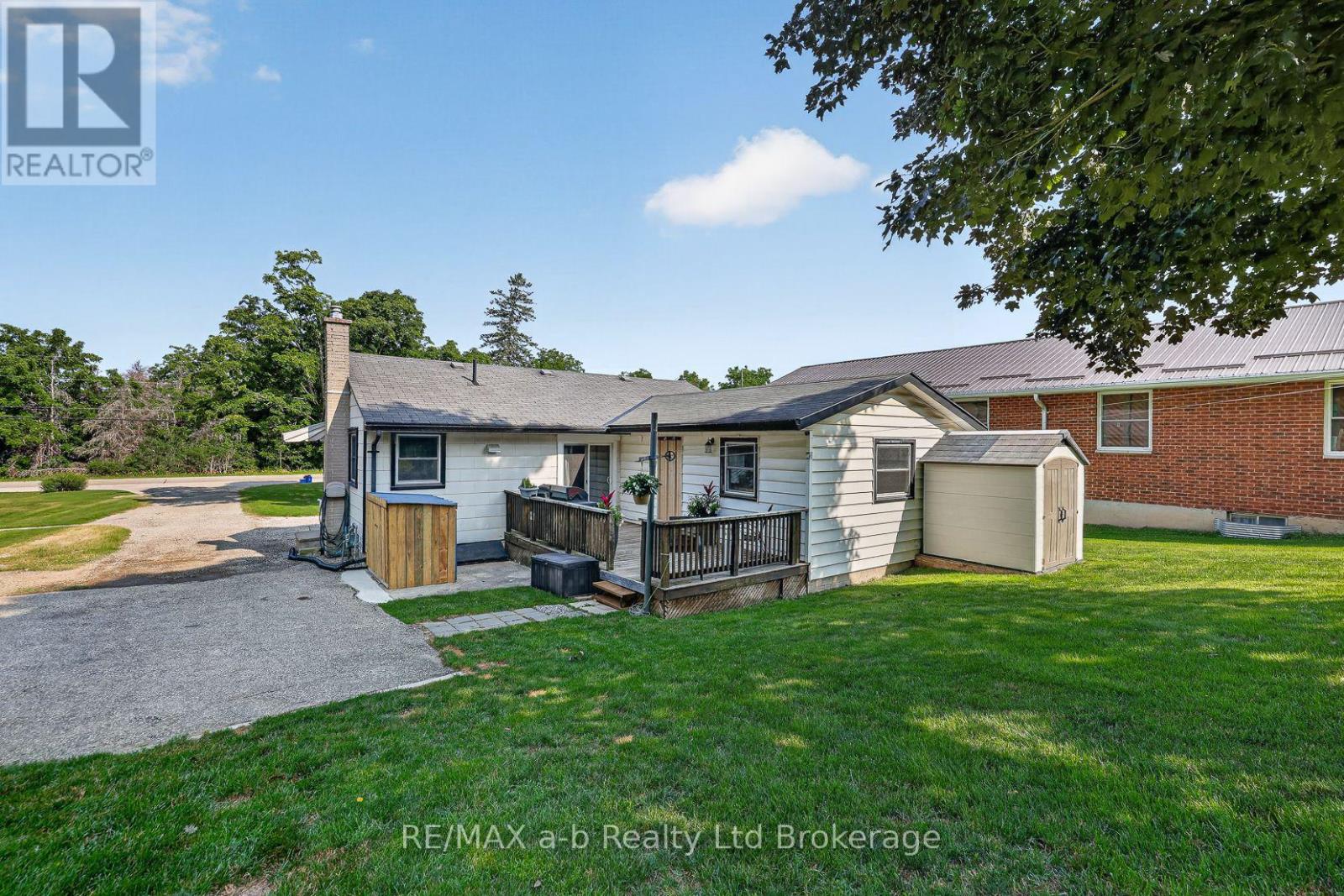 584112 BEACHVILLE ROAD - 8