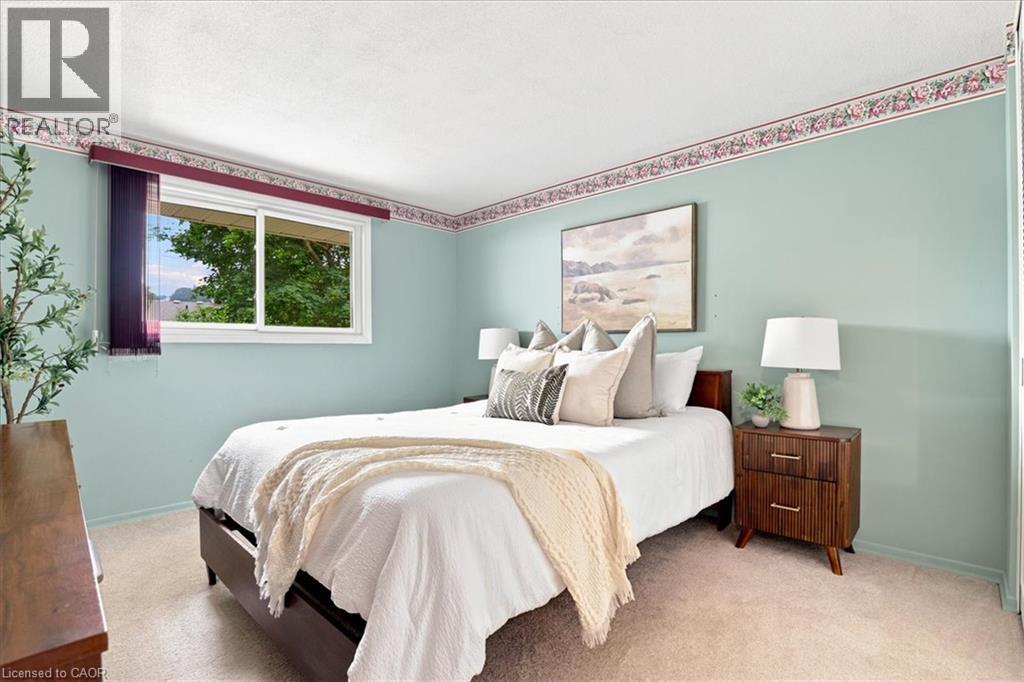 327 GRANGEWOOD Drive - 16