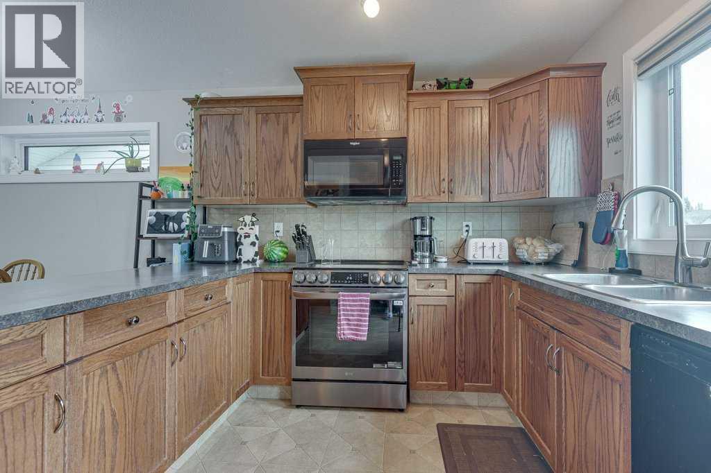 183 Kelloway Crescent - 15