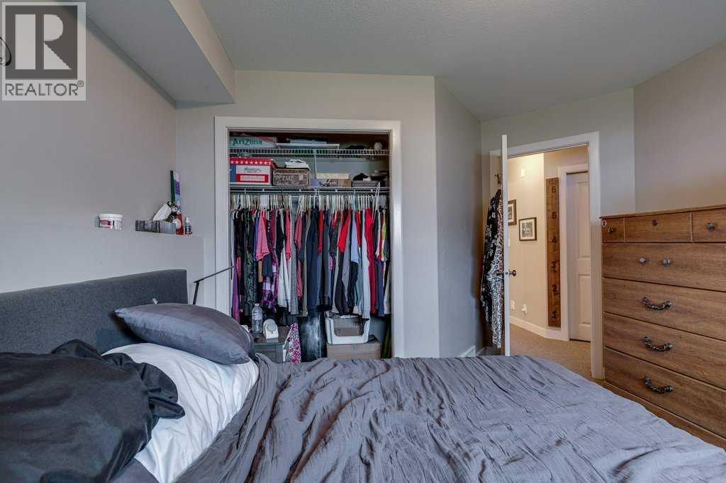 183 Kelloway Crescent - 26