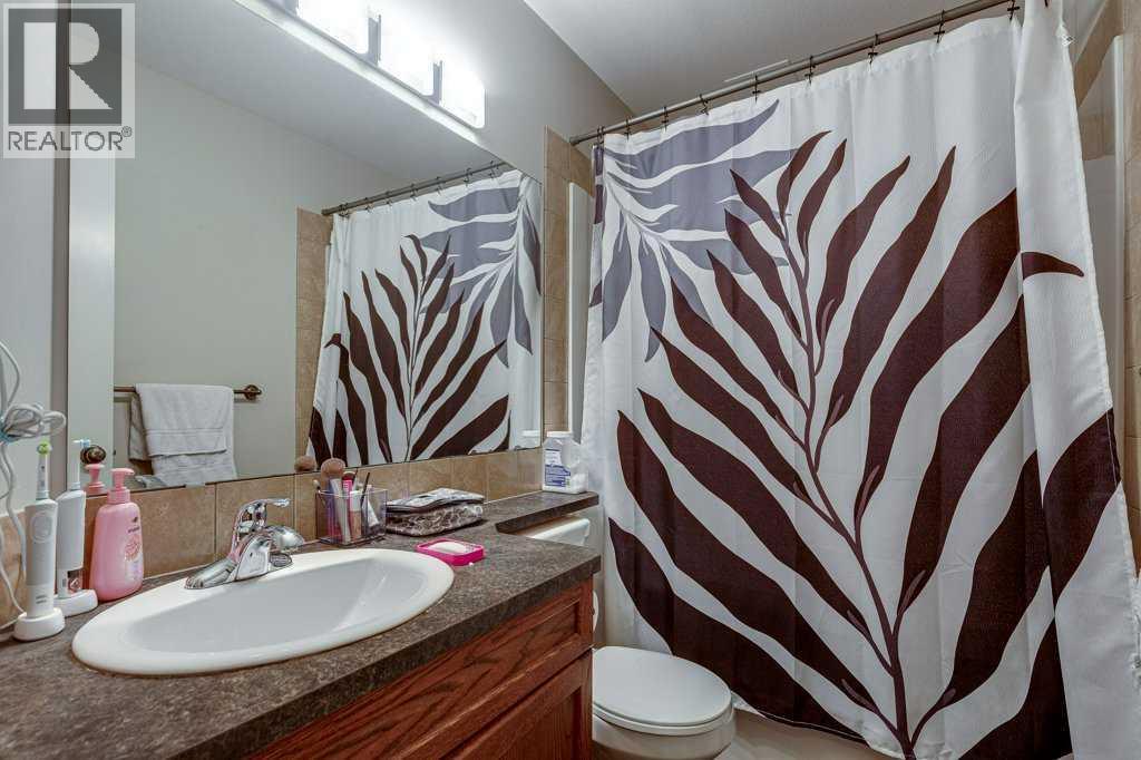 183 Kelloway Crescent - 27