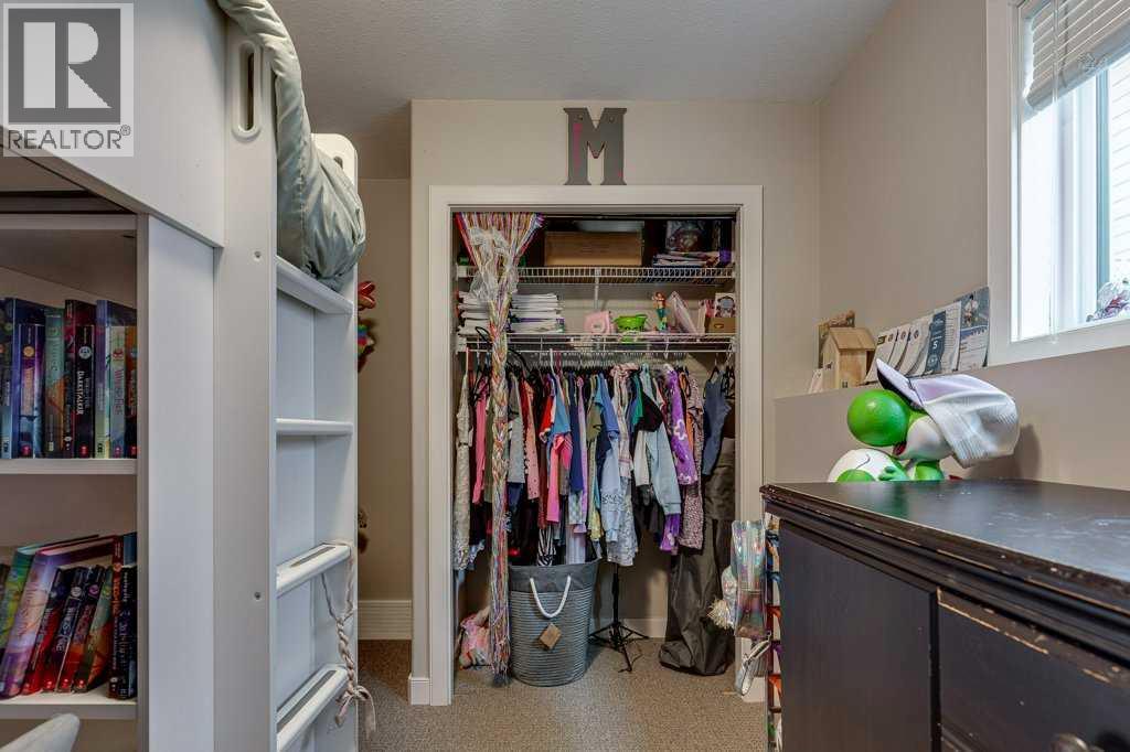 183 Kelloway Crescent - 29