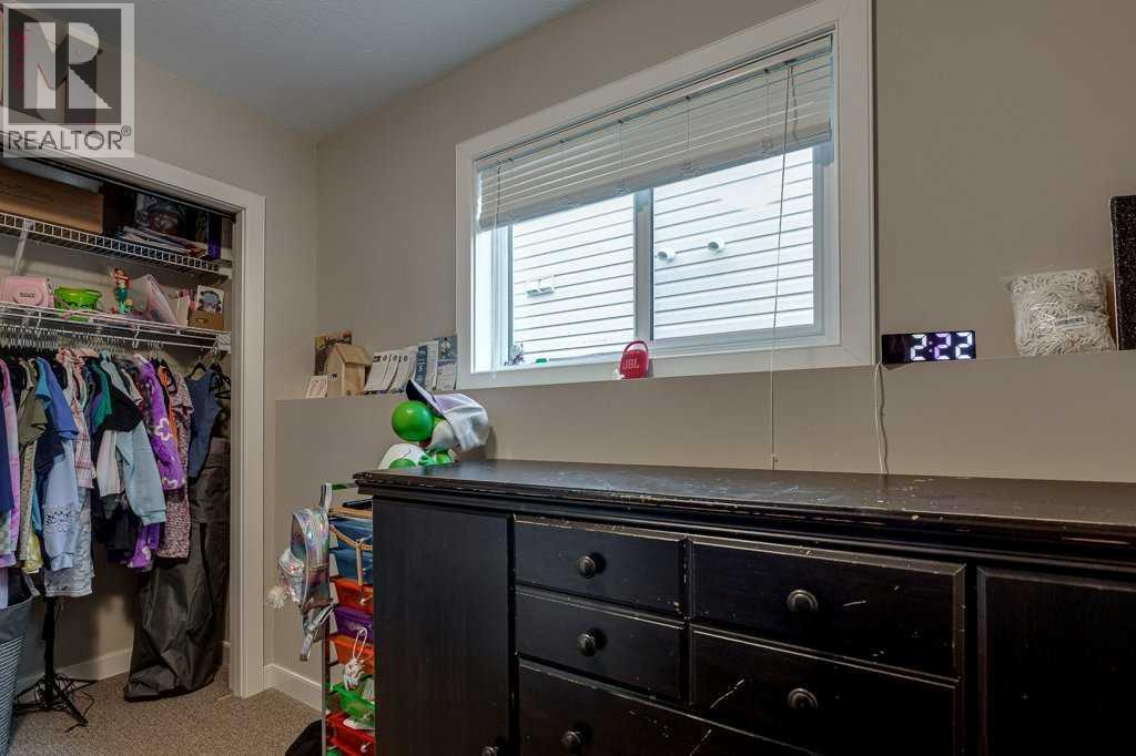 183 Kelloway Crescent - 30