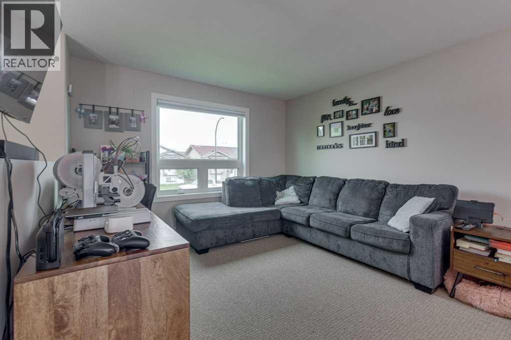 183 Kelloway Crescent - 8