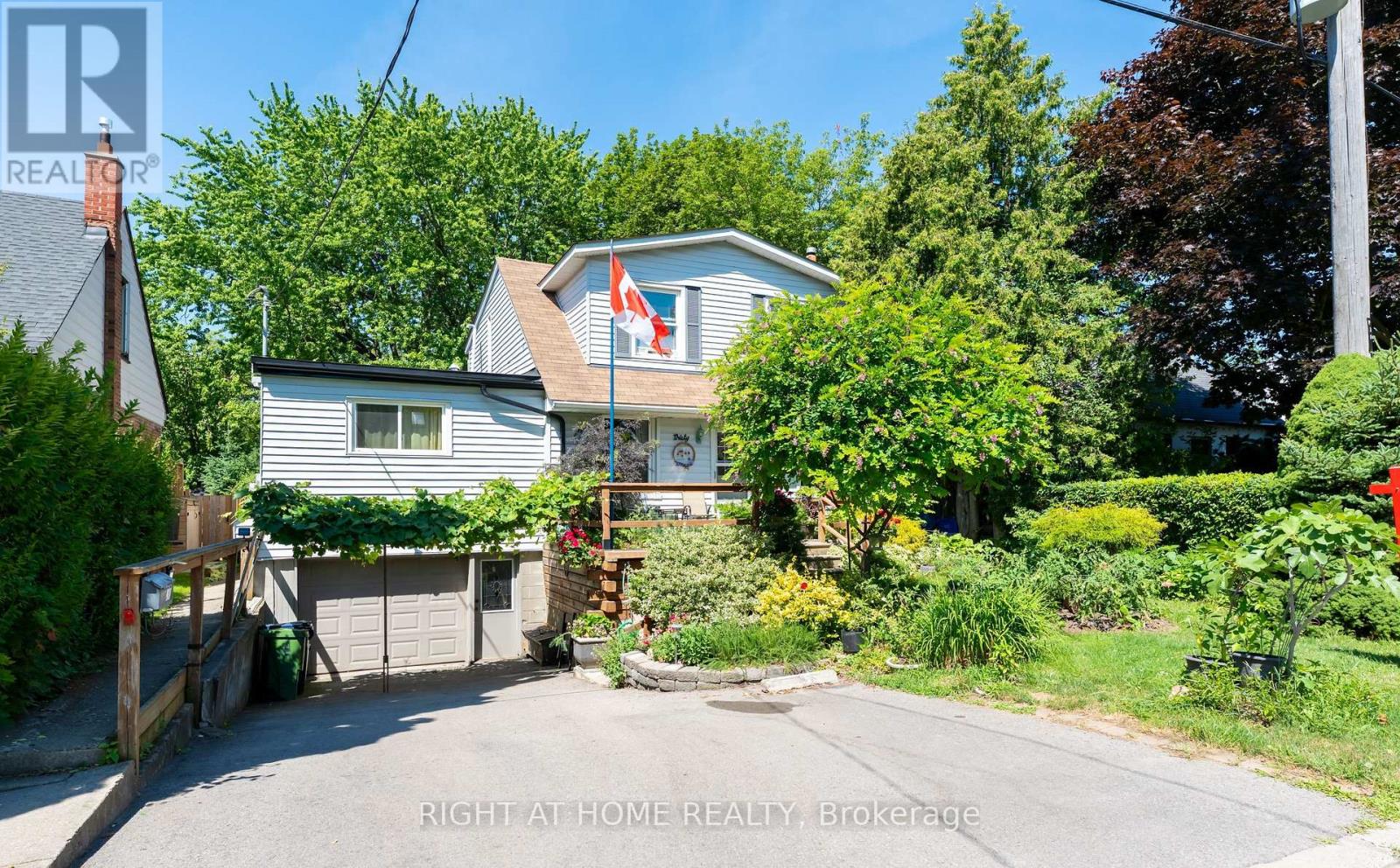 30 ALLISTER AVENUE - 3