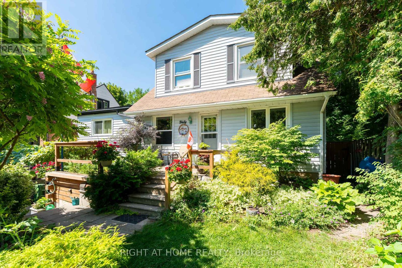 30 ALLISTER AVENUE - 2