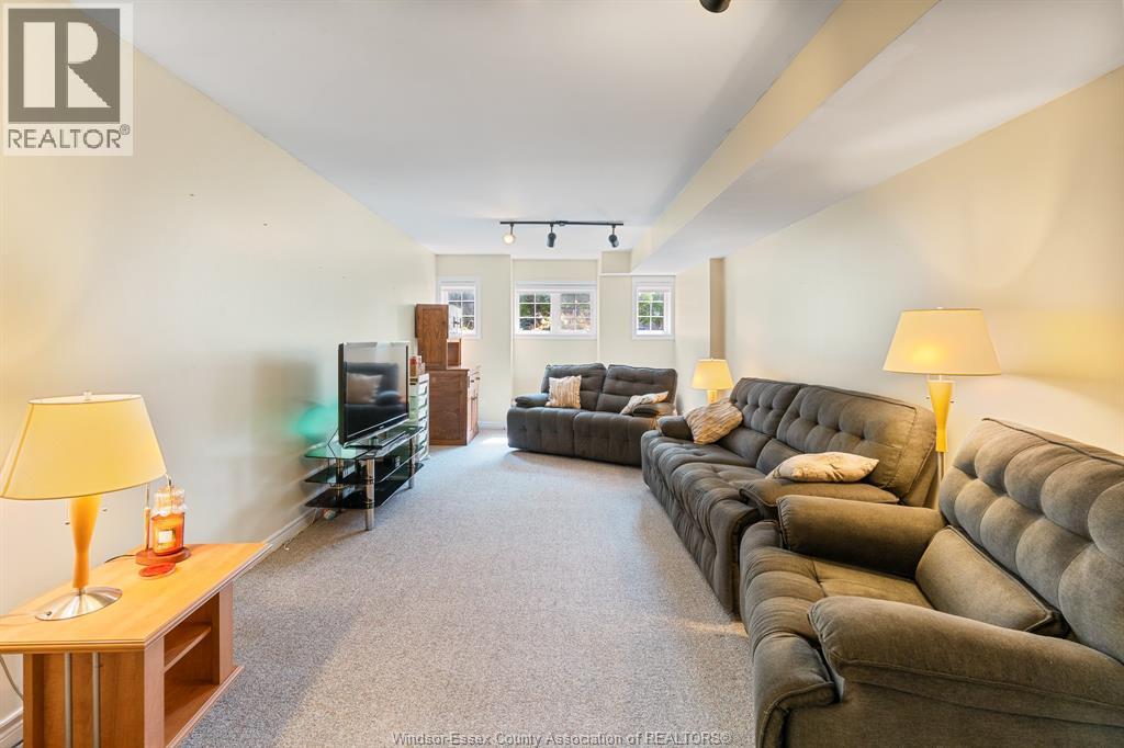 3883 Aristotle CRESCENT - 34