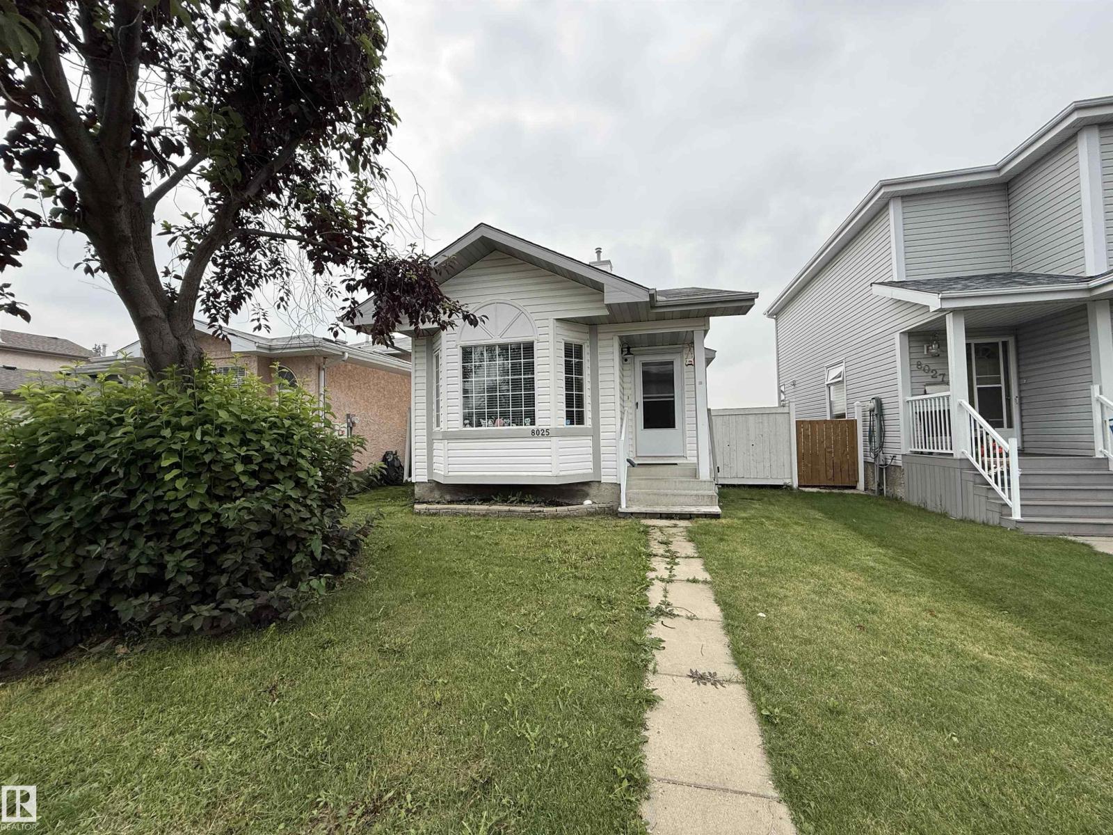 8025 15A AV NW - 1