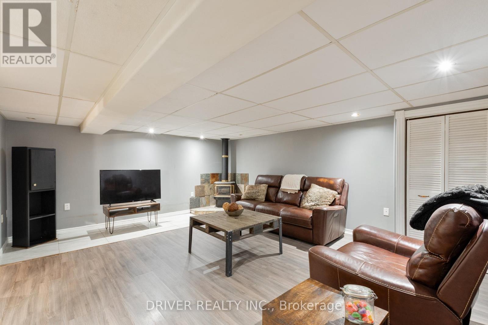 350 WARREN STREET - 32