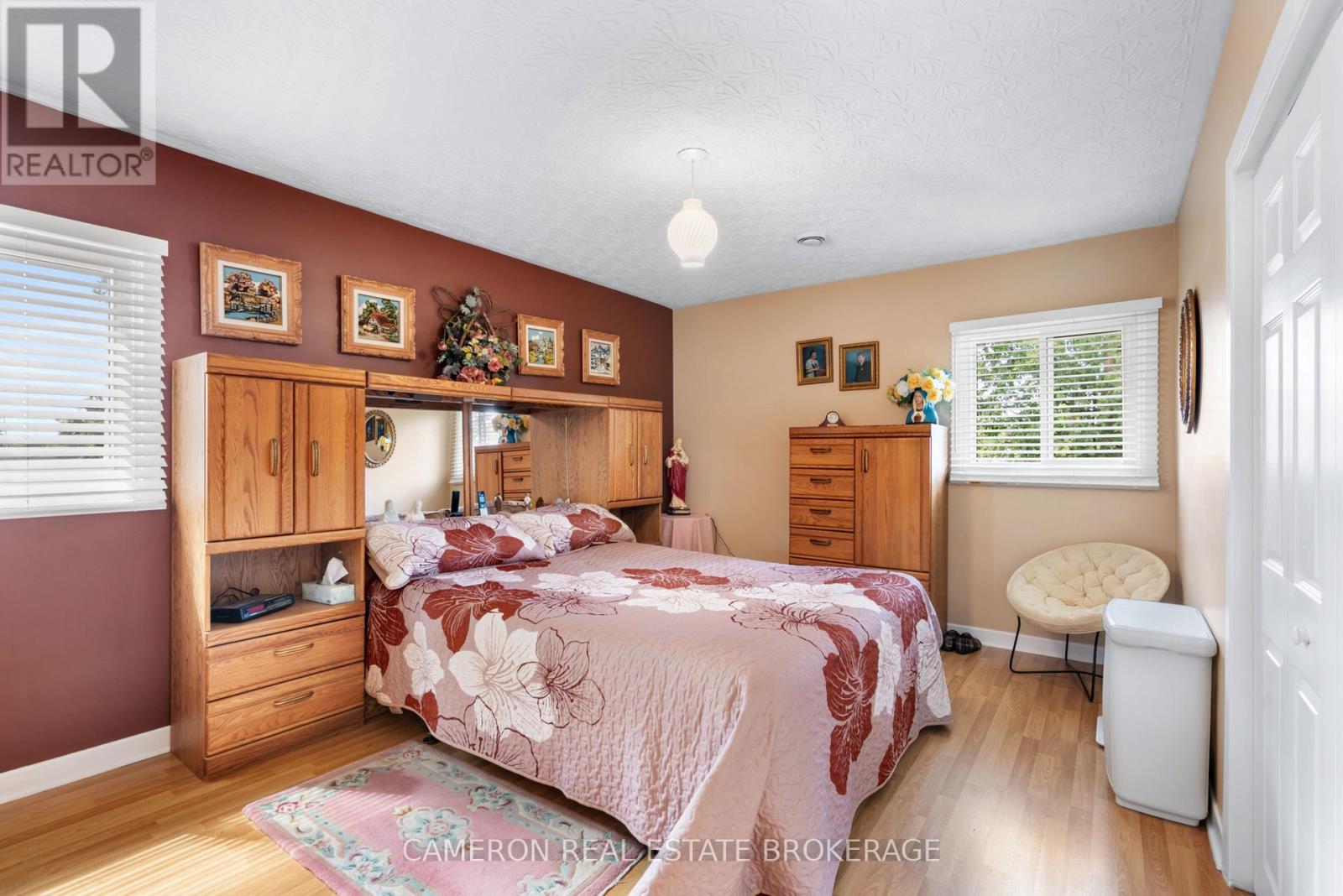 1495 SECOND STREET E - 12