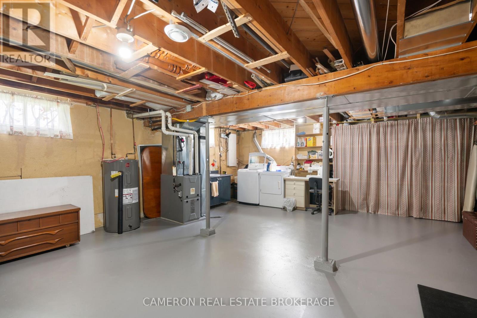 1495 SECOND STREET E - 17