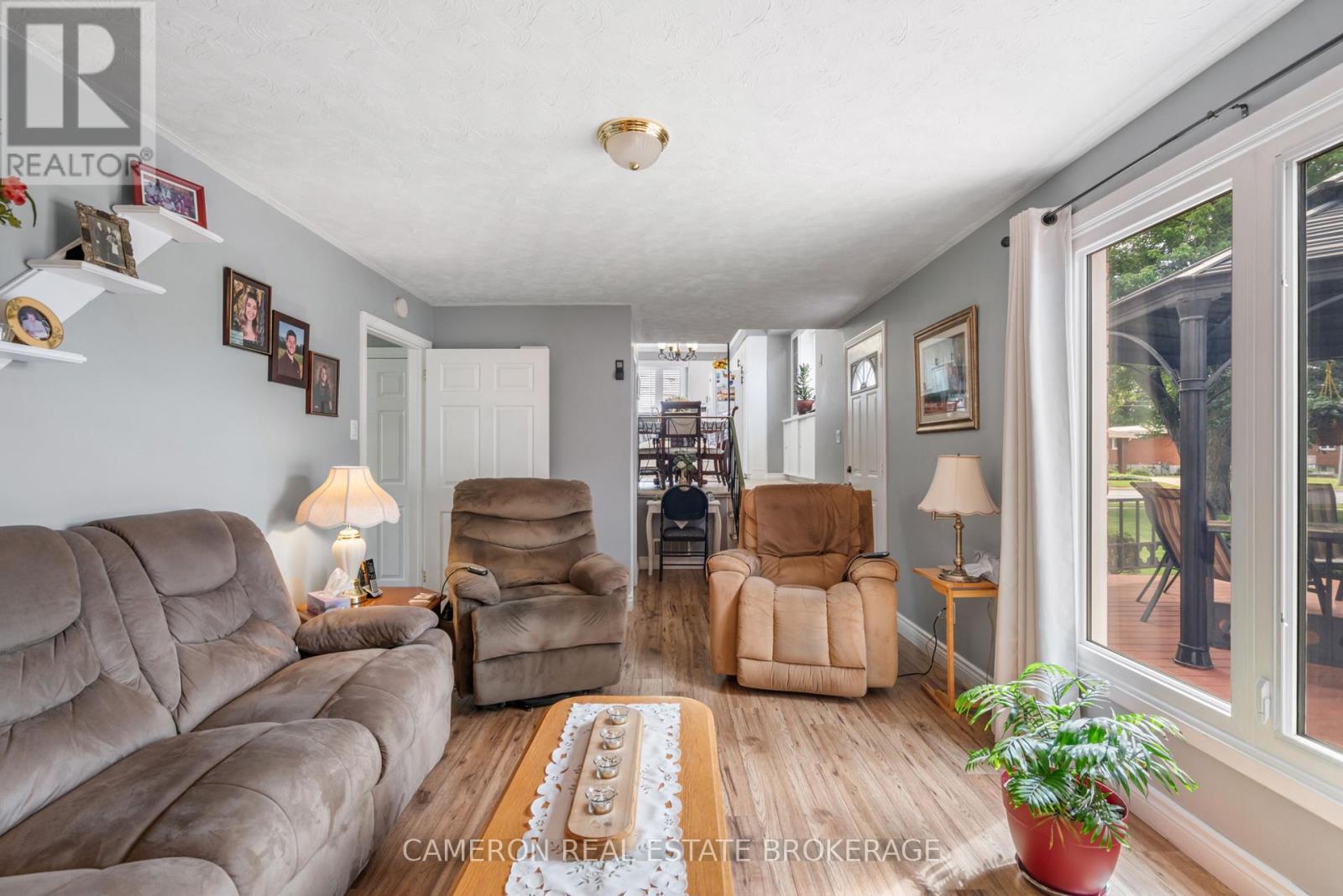 1495 SECOND STREET E - 6