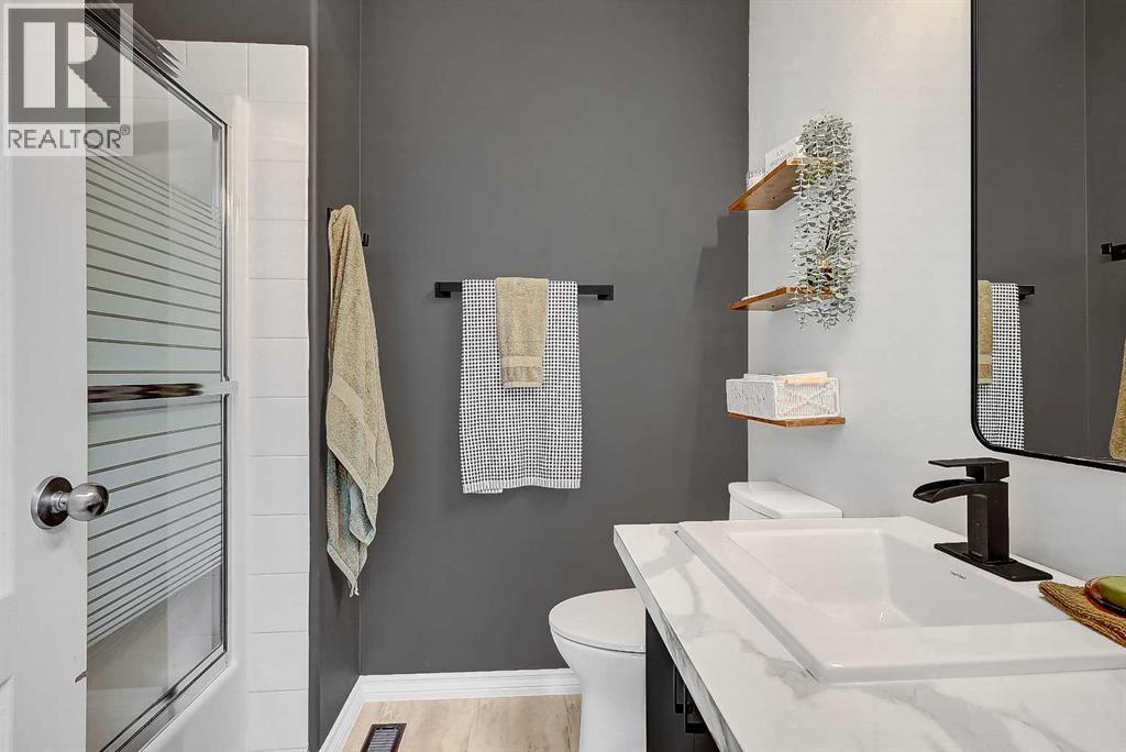 9329 69 Avenue - 12