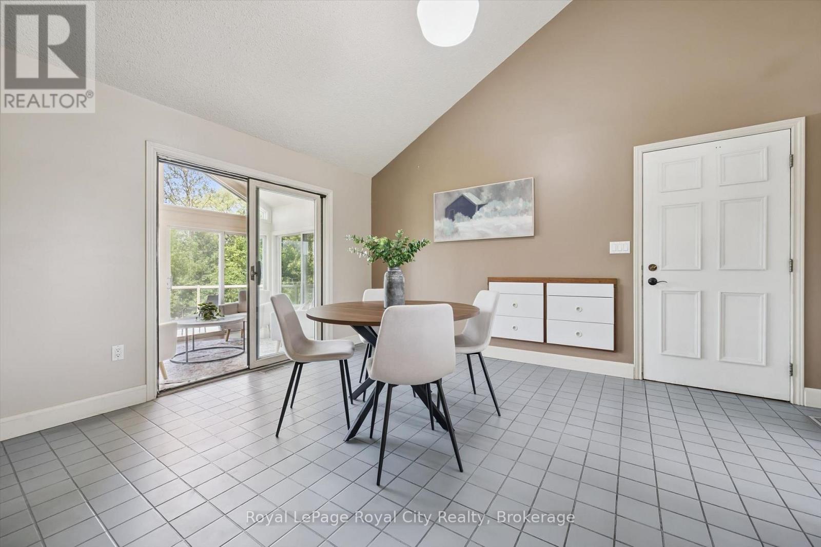 8060 WELLINGTON 18 ROAD - 10