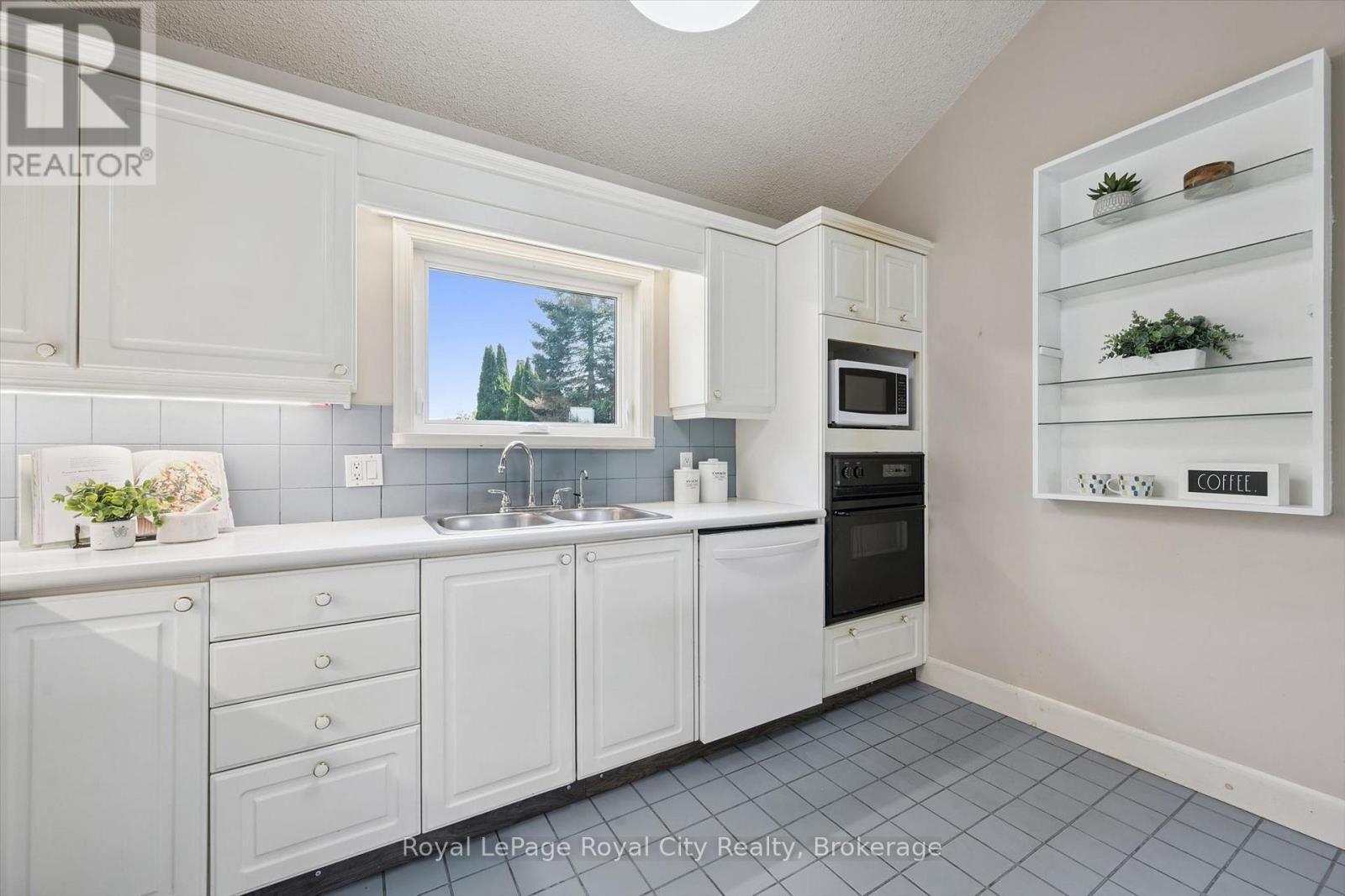8060 WELLINGTON 18 ROAD - 14