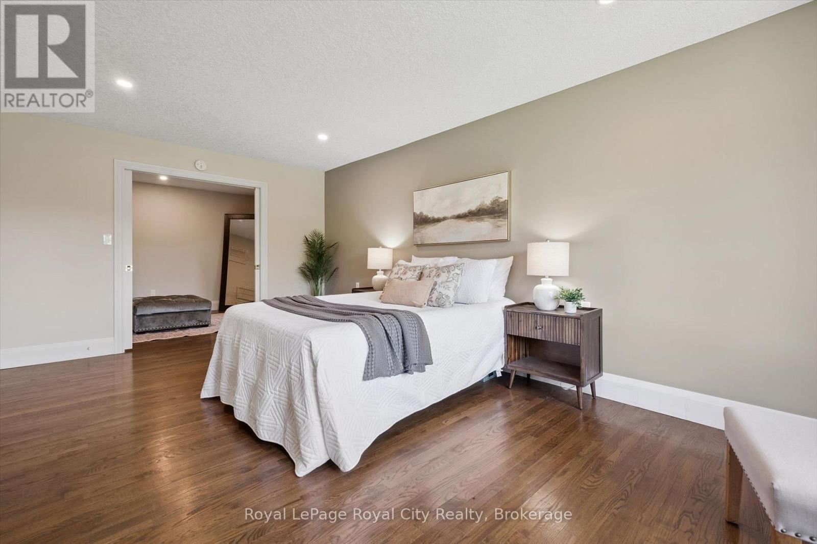 8060 WELLINGTON 18 ROAD - 21