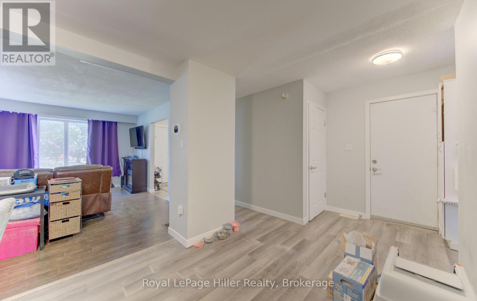61 BABB CRESCENT - 10