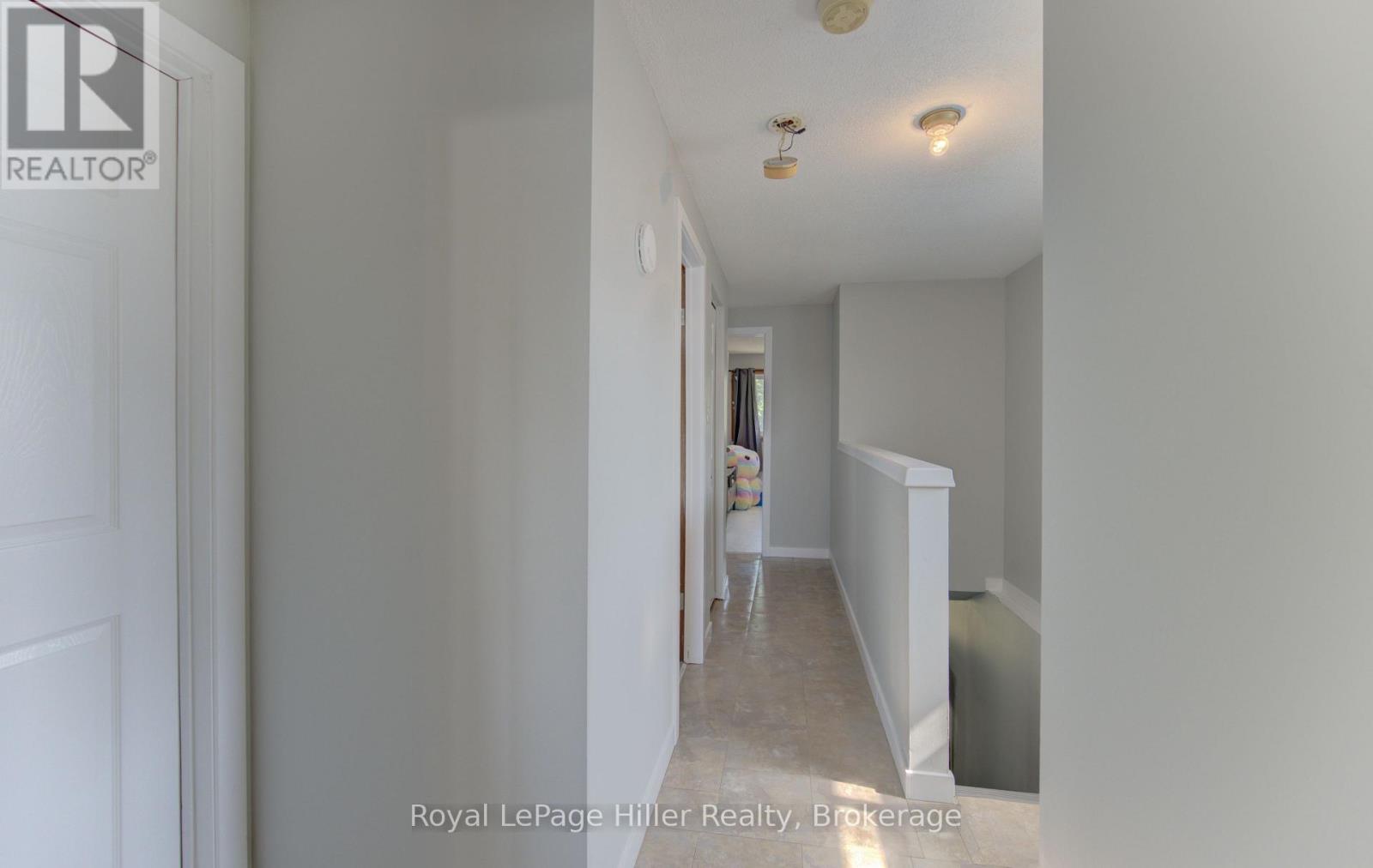 61 BABB CRESCENT - 12