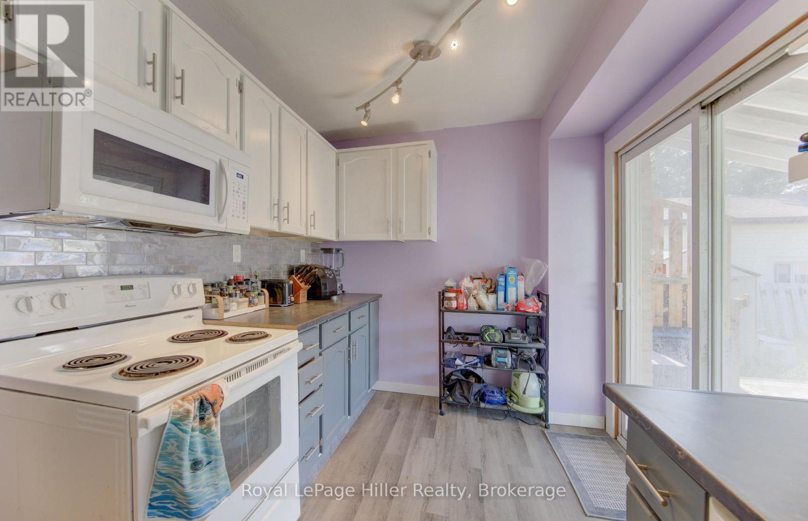 61 BABB CRESCENT - 9