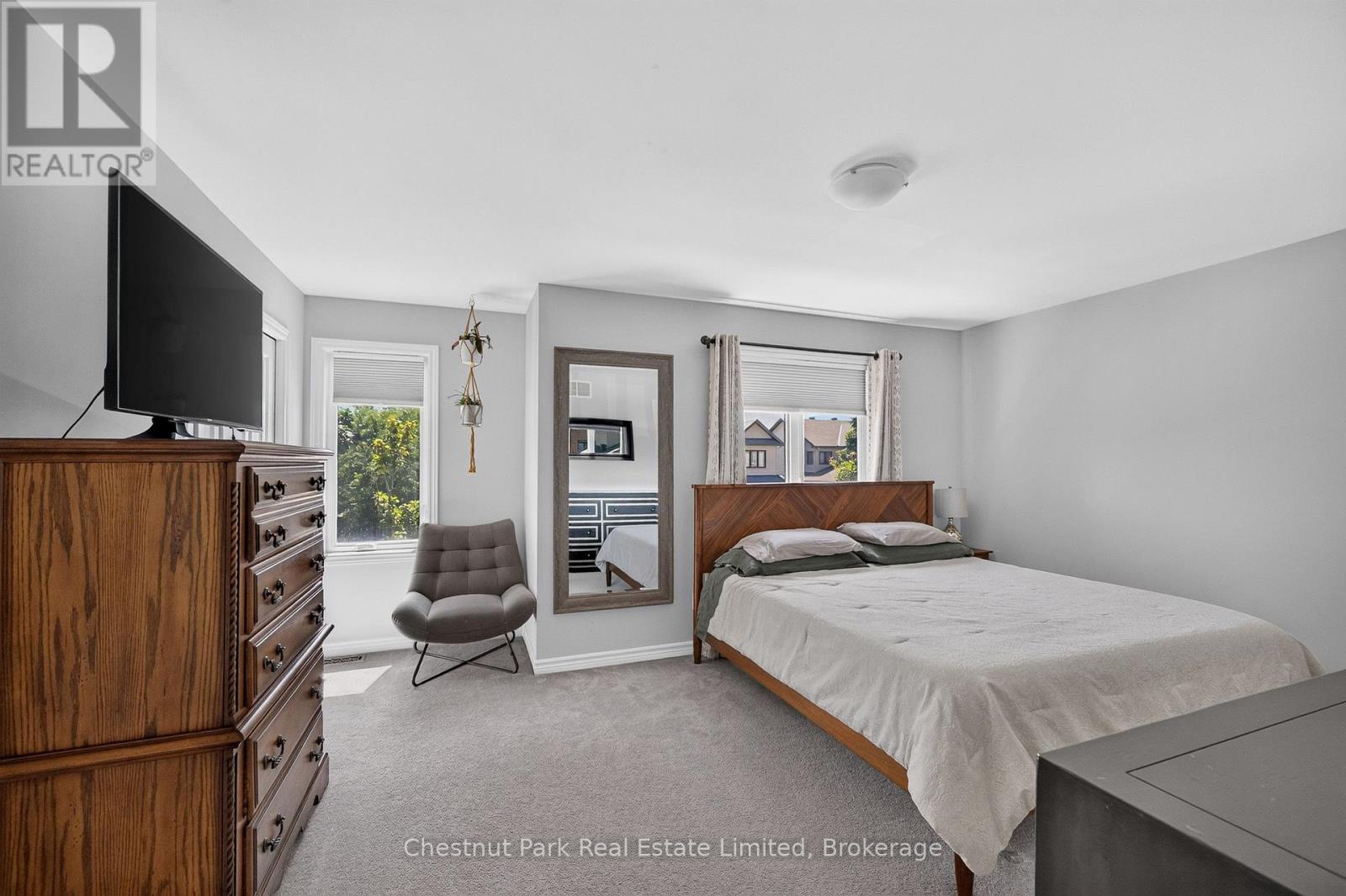 239 KING STREET - 22