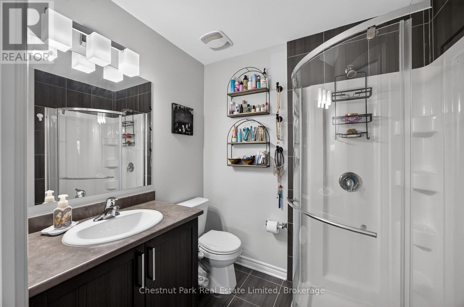 239 KING STREET - 26