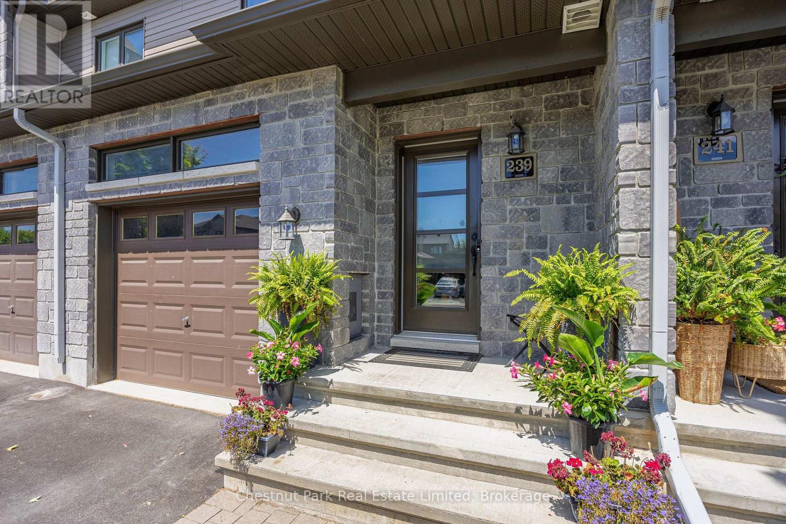239 KING STREET - 3