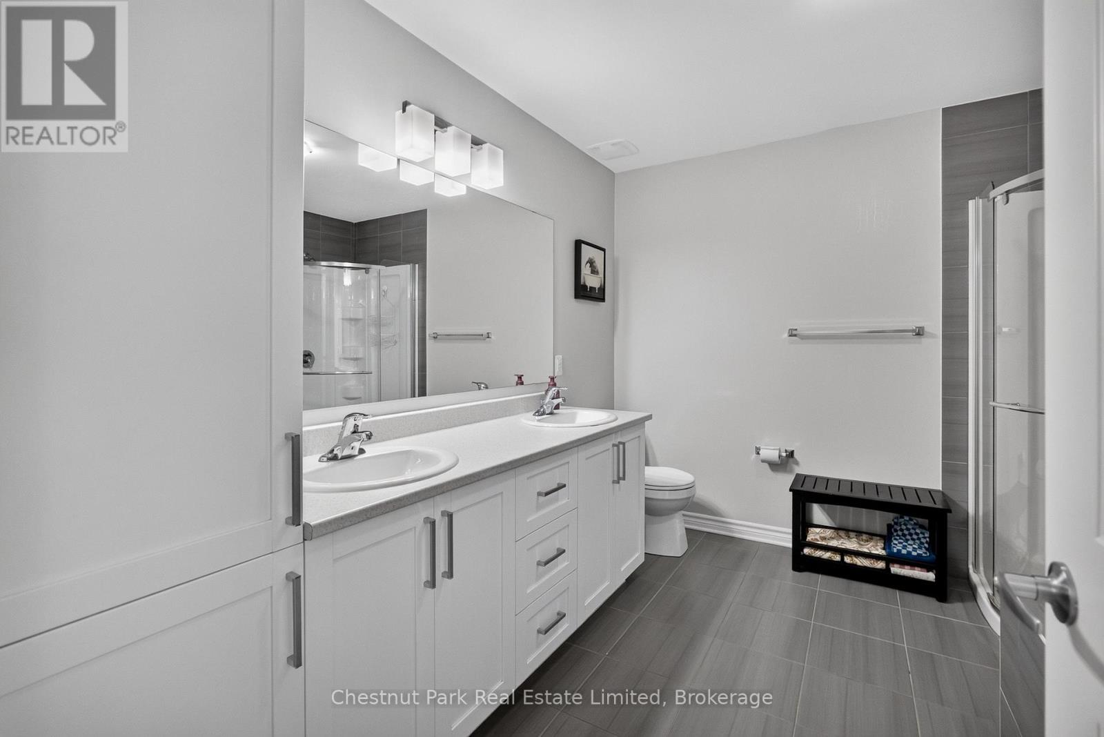 239 KING STREET - 32