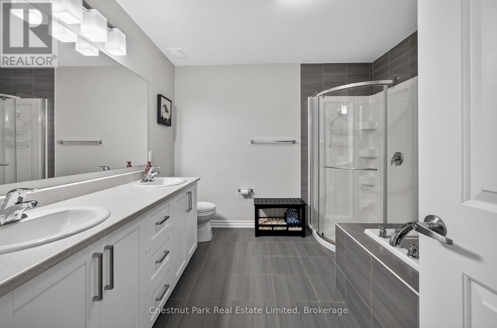 239 KING STREET - 33