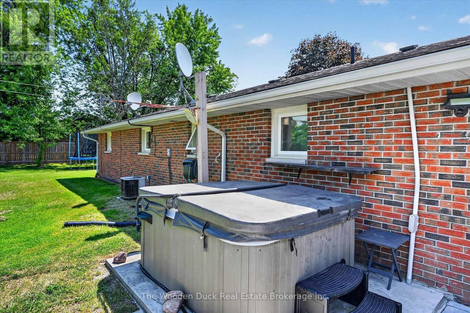 20 VOLLERING ROAD - 25