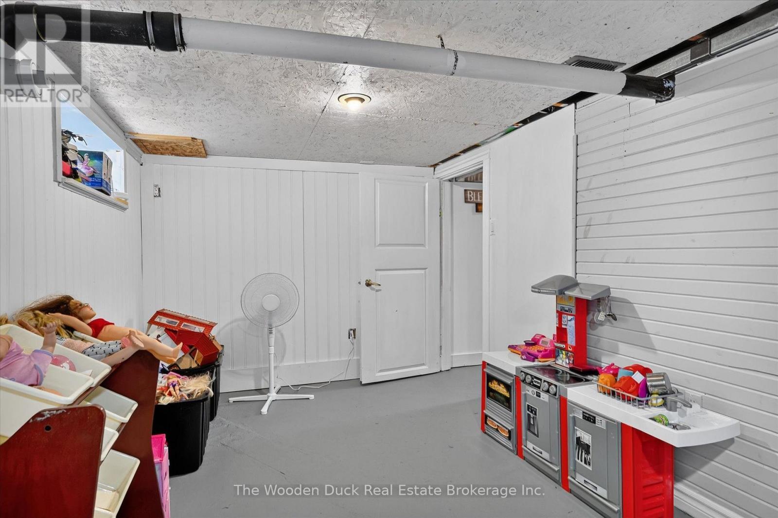 20 VOLLERING ROAD - 37