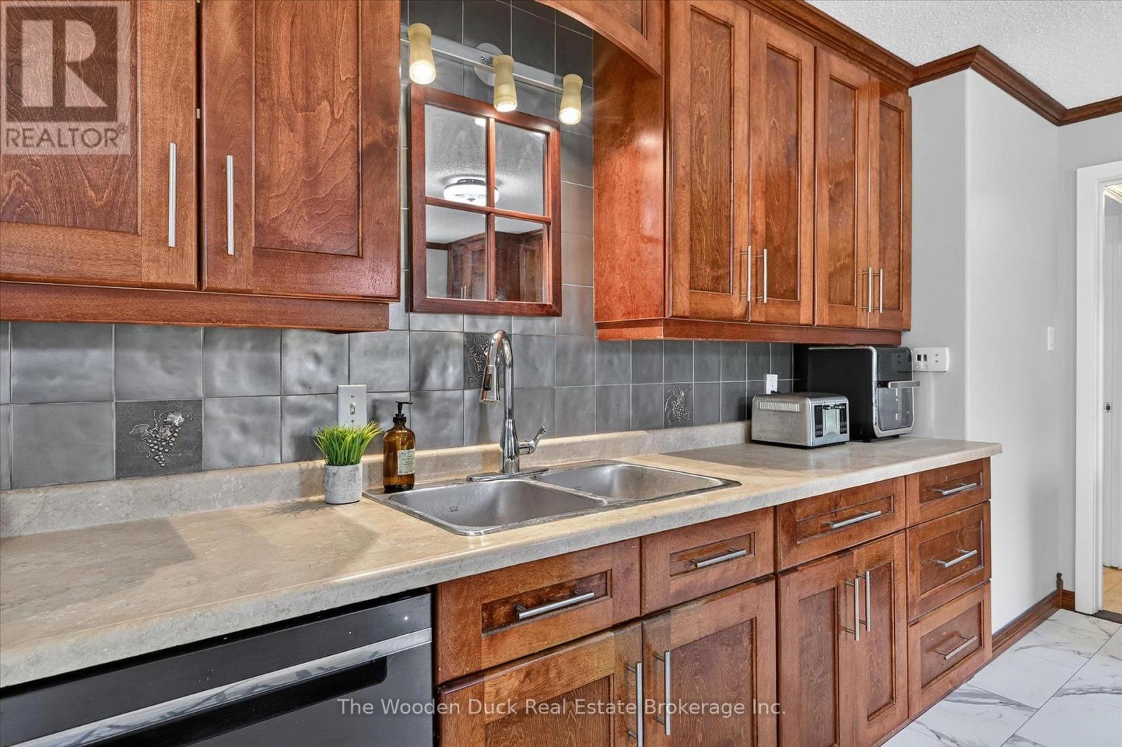 20 VOLLERING ROAD - 9