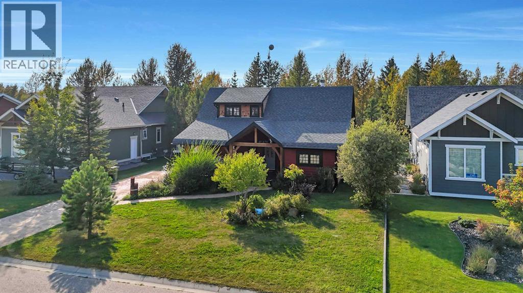 460 Summer Crescent - 1