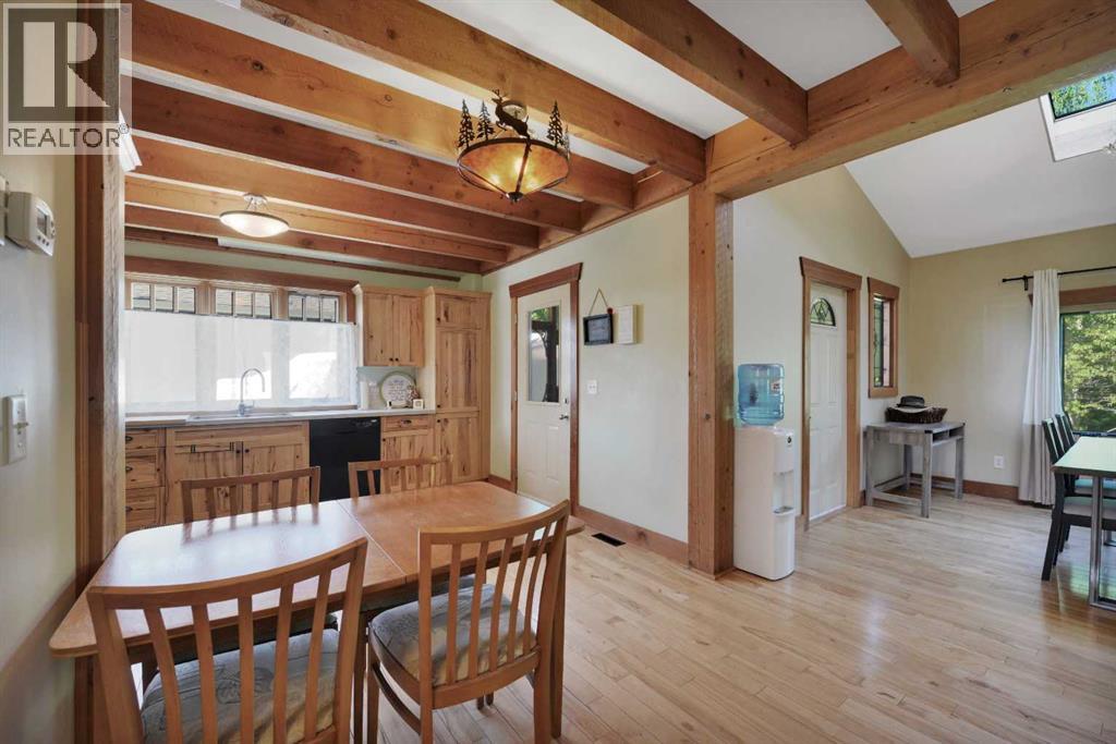 460 Summer Crescent - 9
