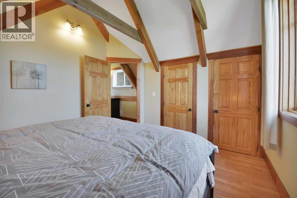 460 Summer Crescent - 26