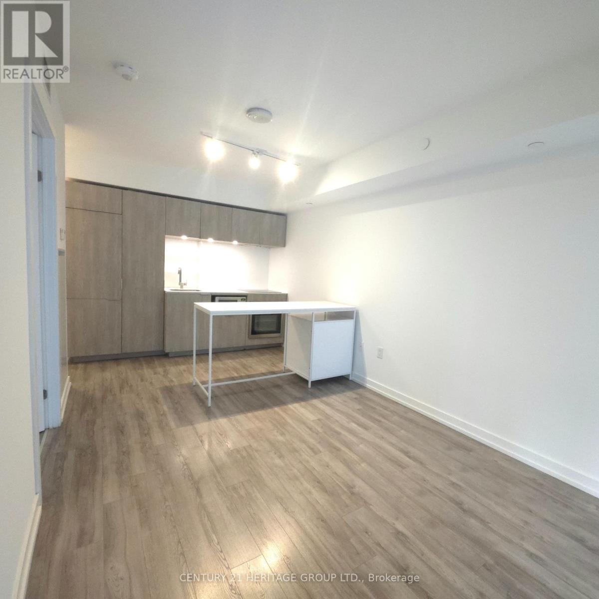 #603 77 SHUTER STREET - 10