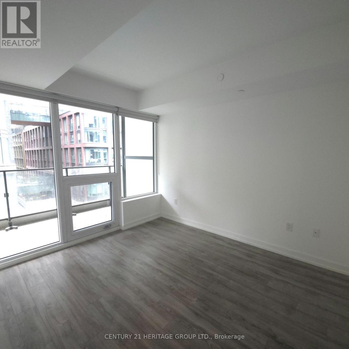 #603 77 SHUTER STREET - 11