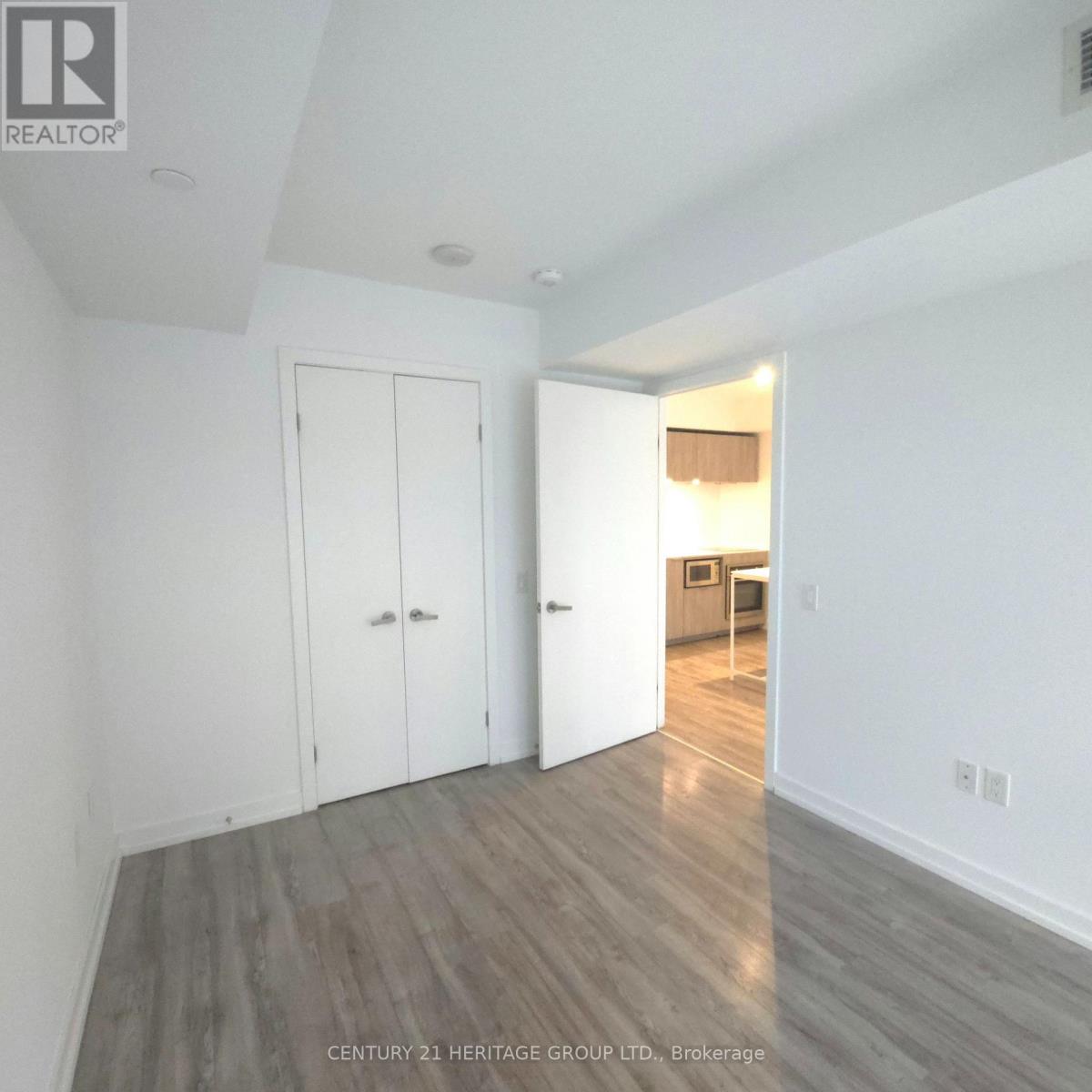 #603 77 SHUTER STREET - 12