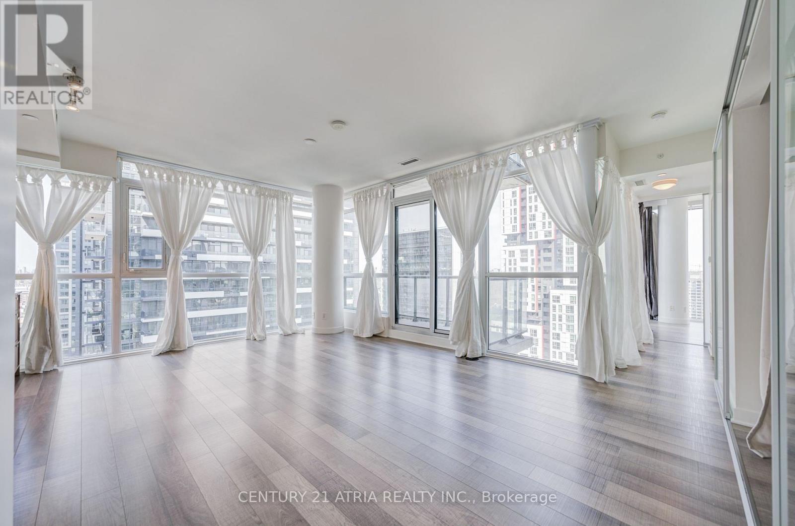 #2404 290 ADELAIDE STREET W - 10