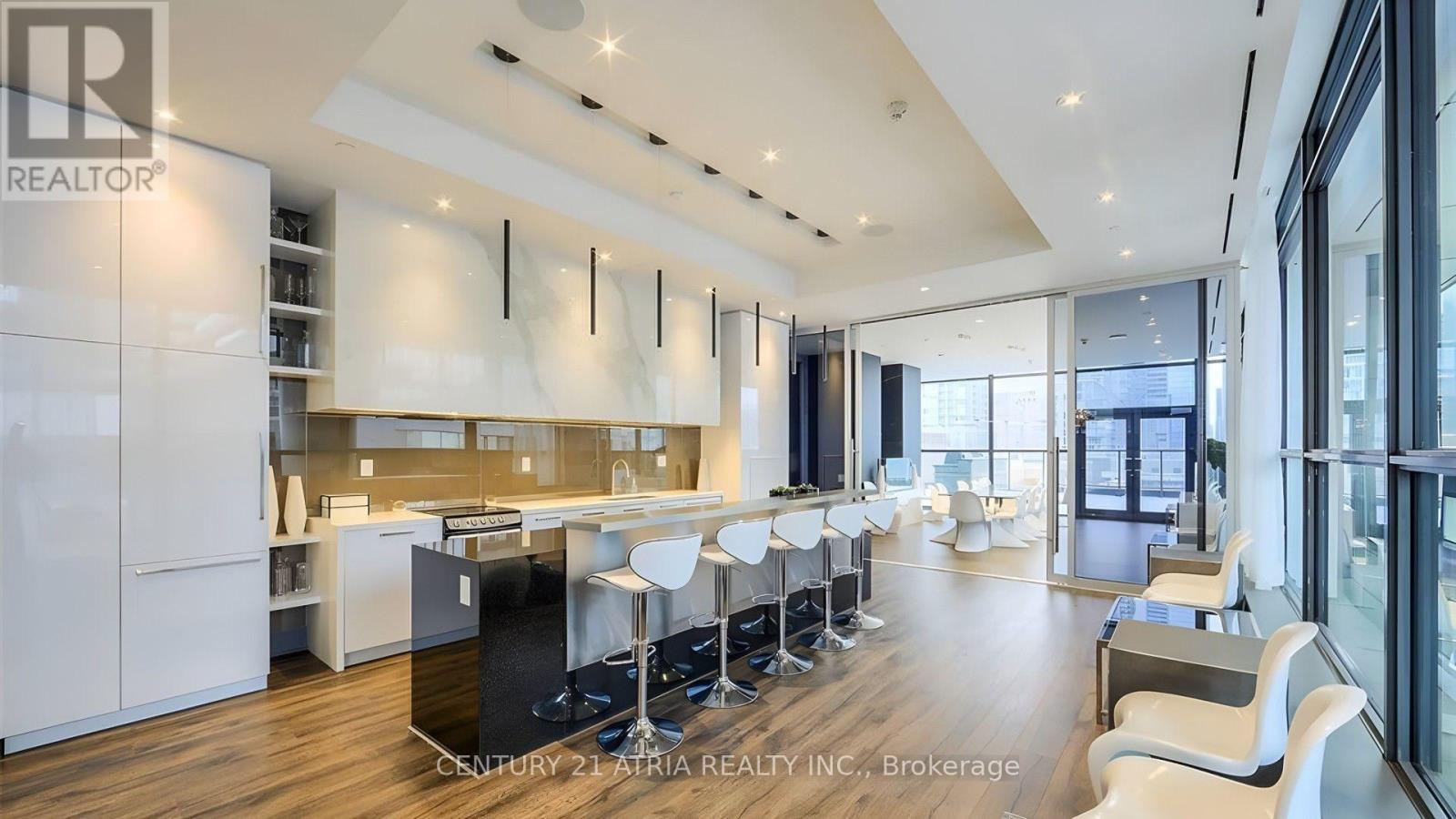 #2404 290 ADELAIDE STREET W - 25