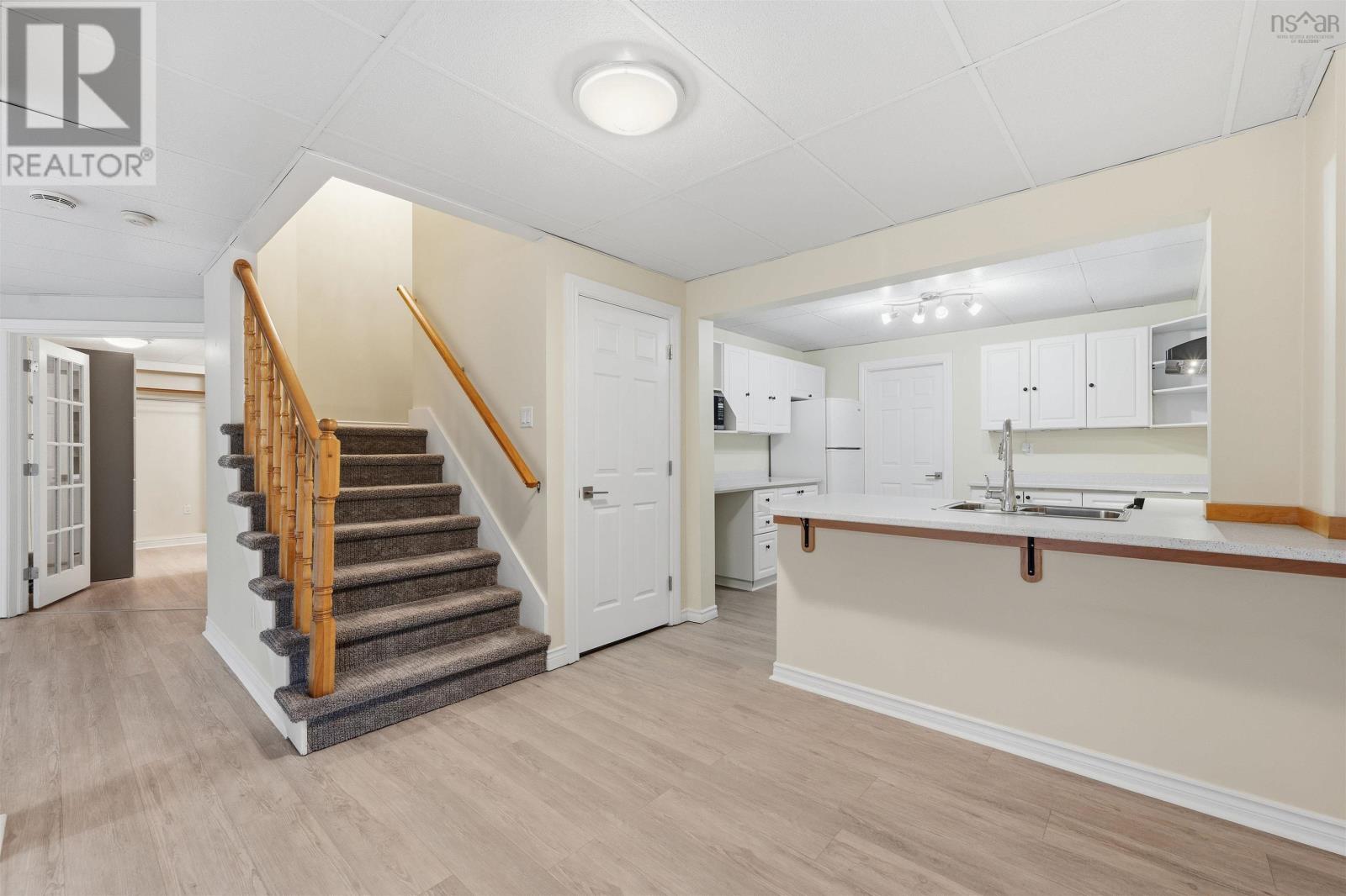 90 Lincolnshire Drive - 37